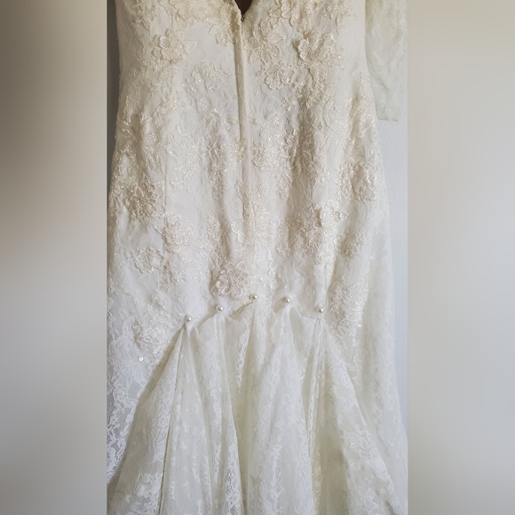 ¾ Sleeve All Over Lace Trumpet Wedding Dress-Size 6/8 - Picture 11 of 17